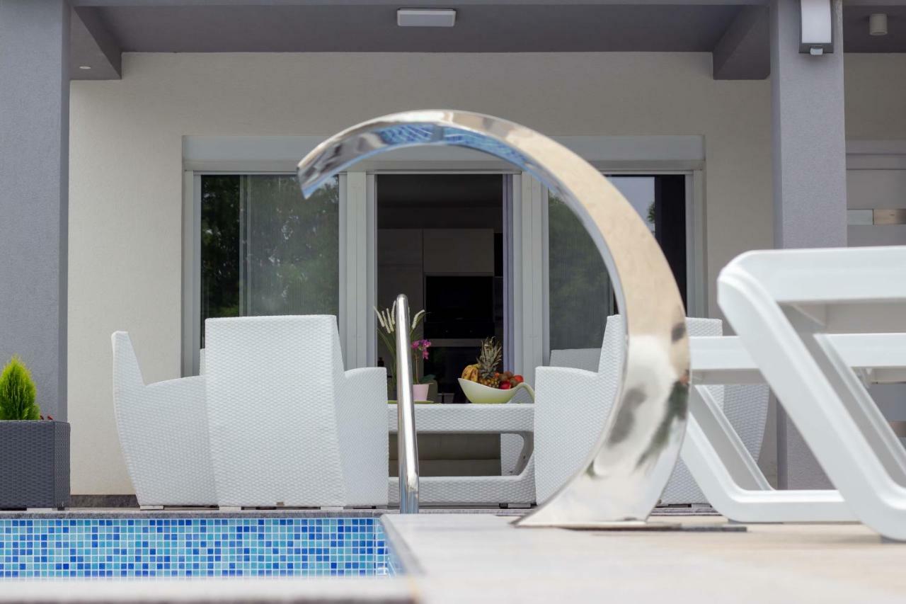 Luxury Beganovic-vrh