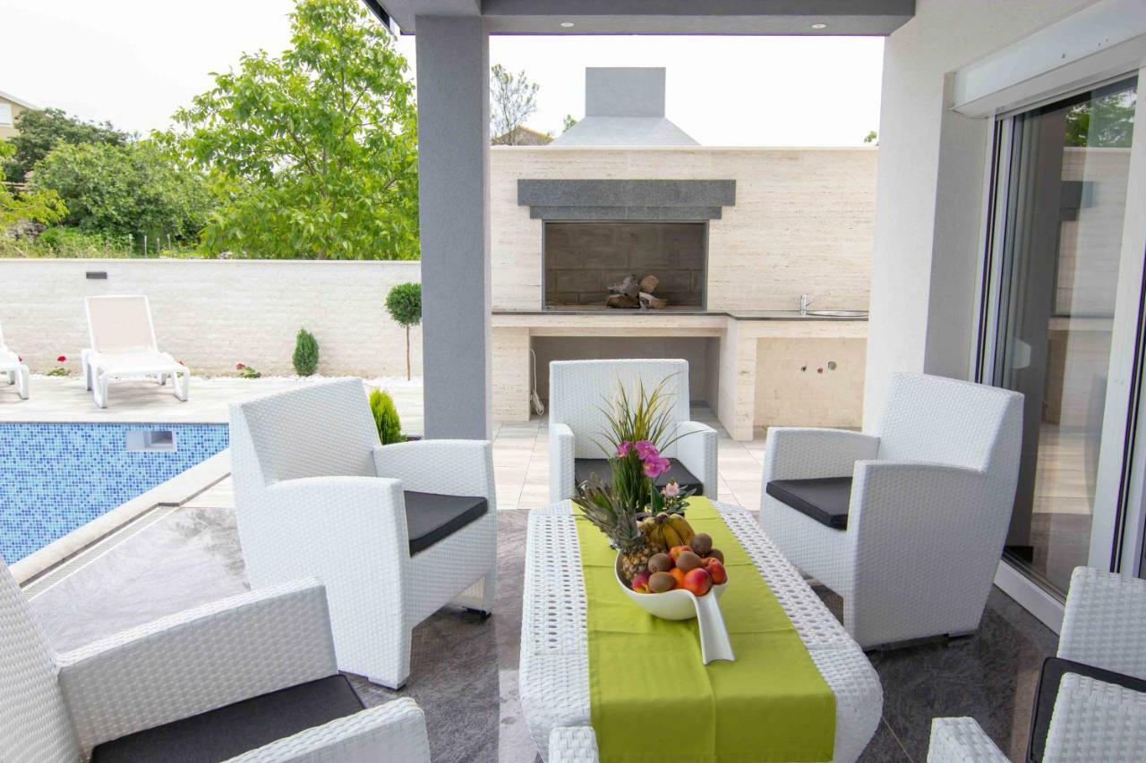 Luxury Beganovic-vrh *