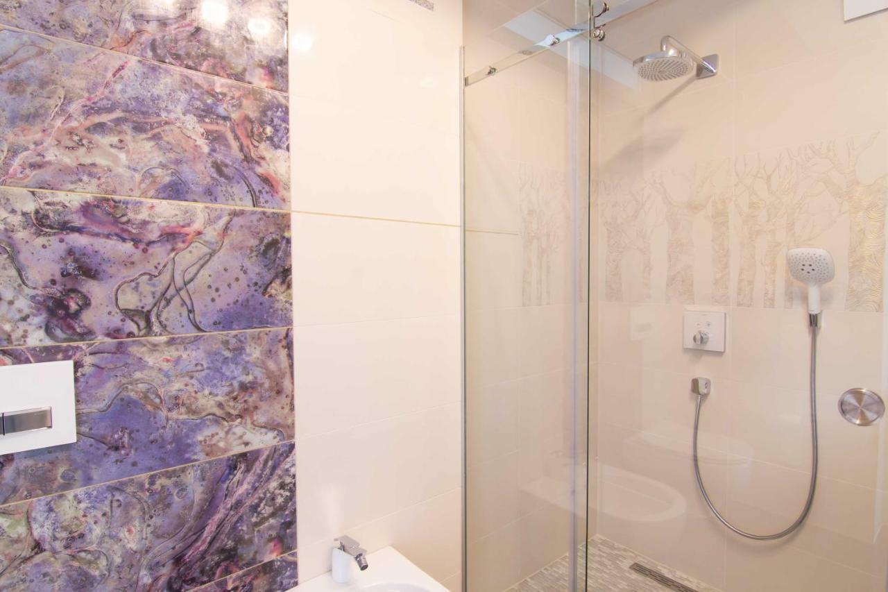 Luxury Beganovic-vrh
